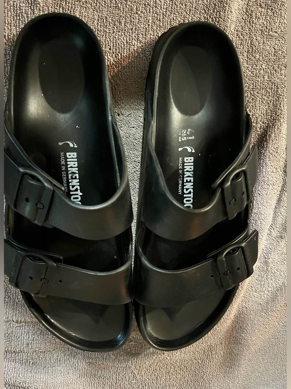 Birkenstock Men’s Black Arizona EVA Double-Strap Sandals